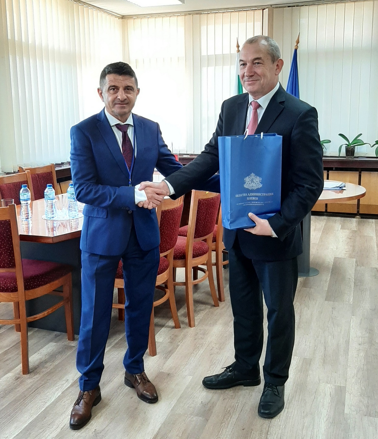 Управителят на Област Плевен обсъди важни инфраструктурни проекти с кметовете на Никопол и Турно Мъгуреле